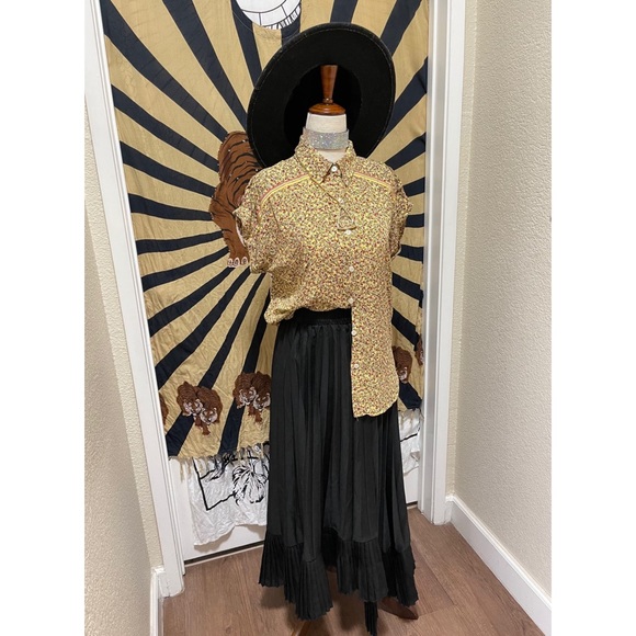 🌈 Amazing sunny Picnic flower top - Picture 10 of 11